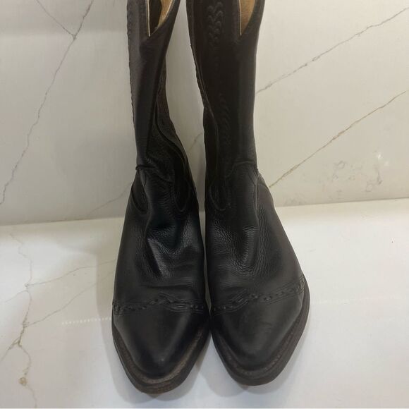 Boulet Elegant Black Embroidered Heeled Boots - Picture 2 of 9